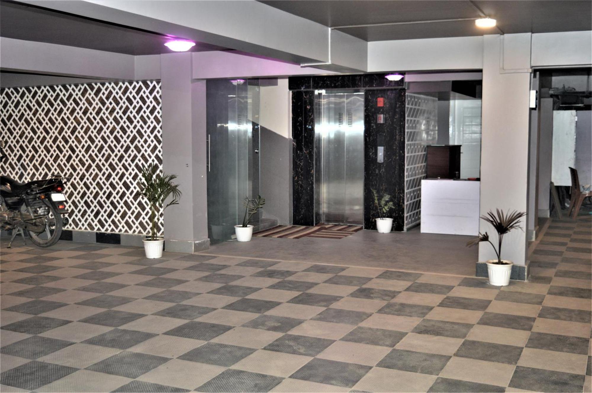 Essence Grandeur Hotell Guwahati Eksteriør bilde