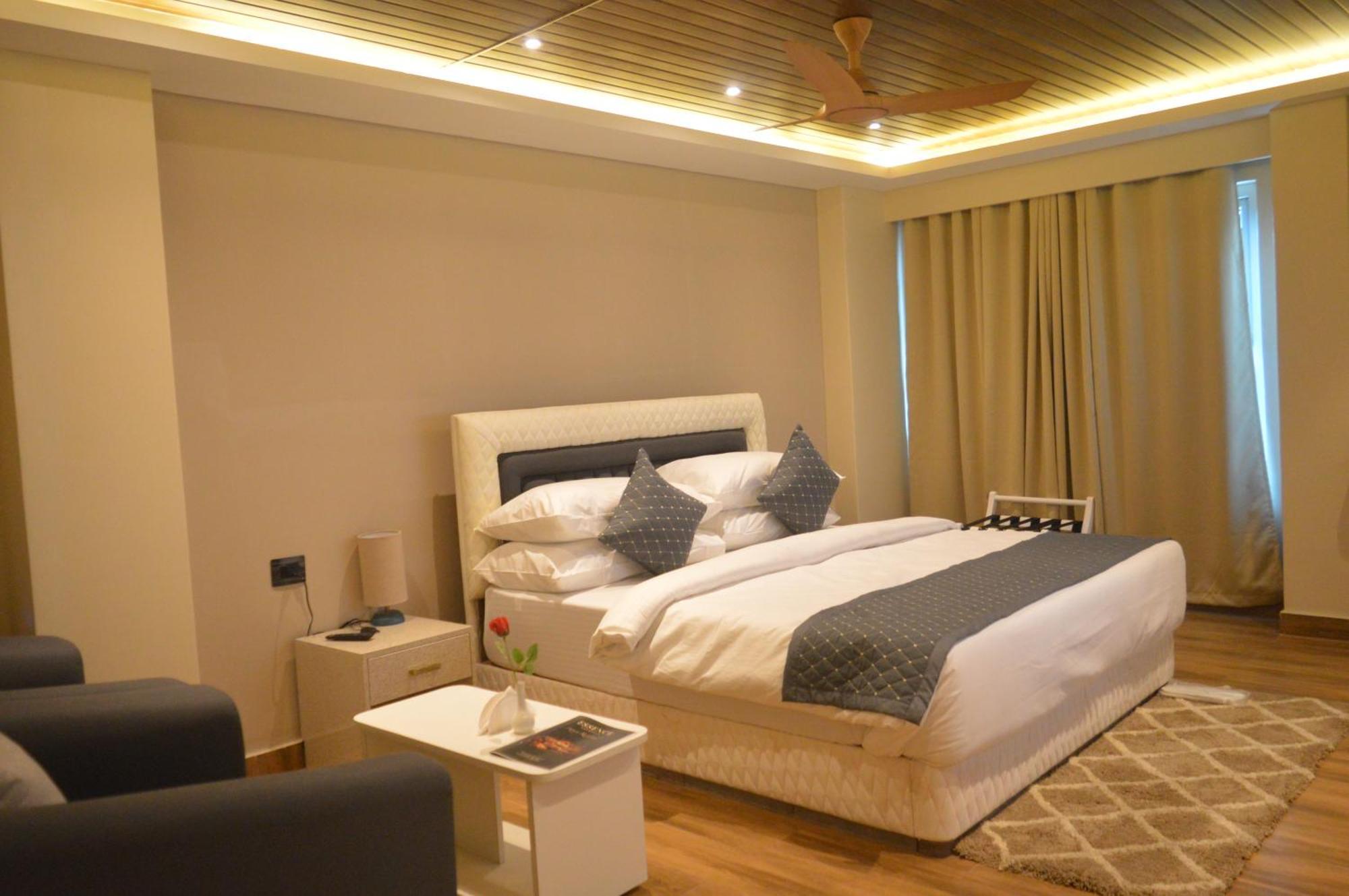 Essence Grandeur Hotell Guwahati Eksteriør bilde
